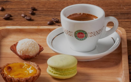 ラオス産プレミアムコーヒーと優雅なフレンチテイスト Café Sinouk